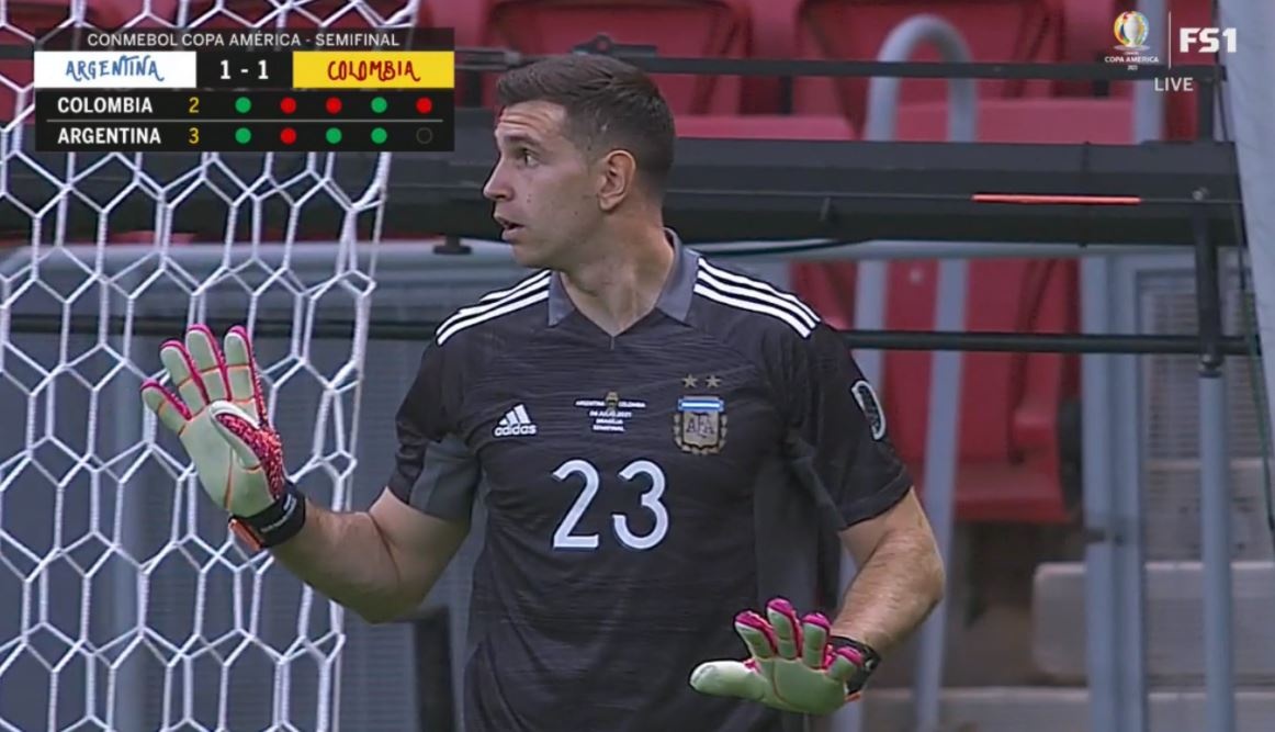 Nguoi hung tuyen Argentina ngo ngac sau pha can luan luu quyet dinh anh 2