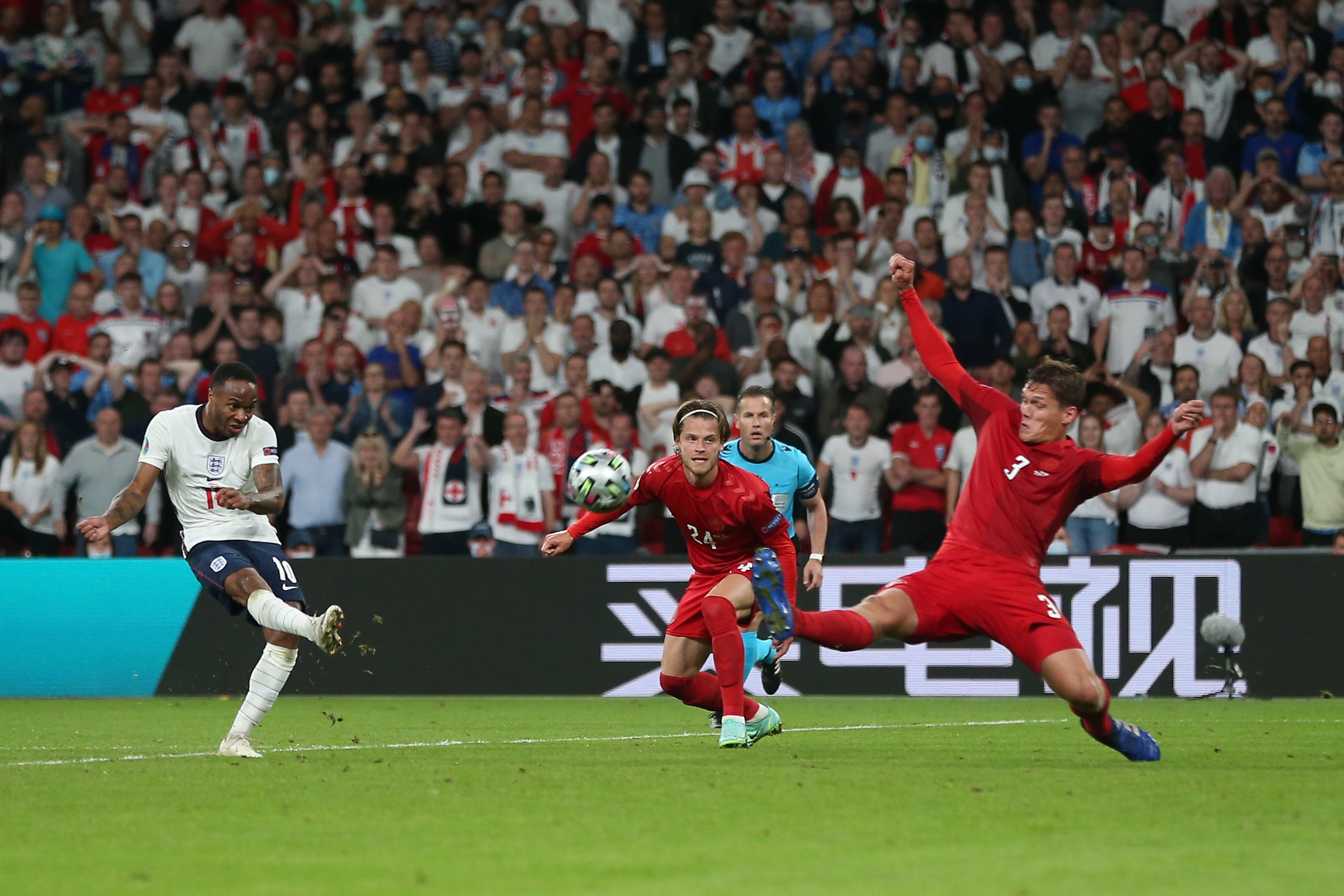 Hai khoanh khac vo duyen cua Sterling anh 6