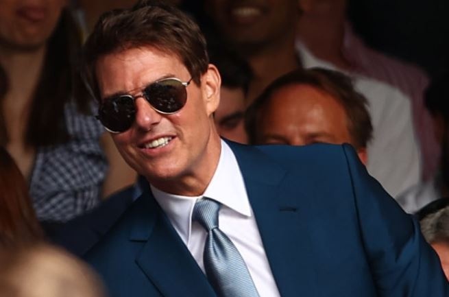 Beckham, Tom Cruise thap sang khan dai chung ket Euro hinh anh