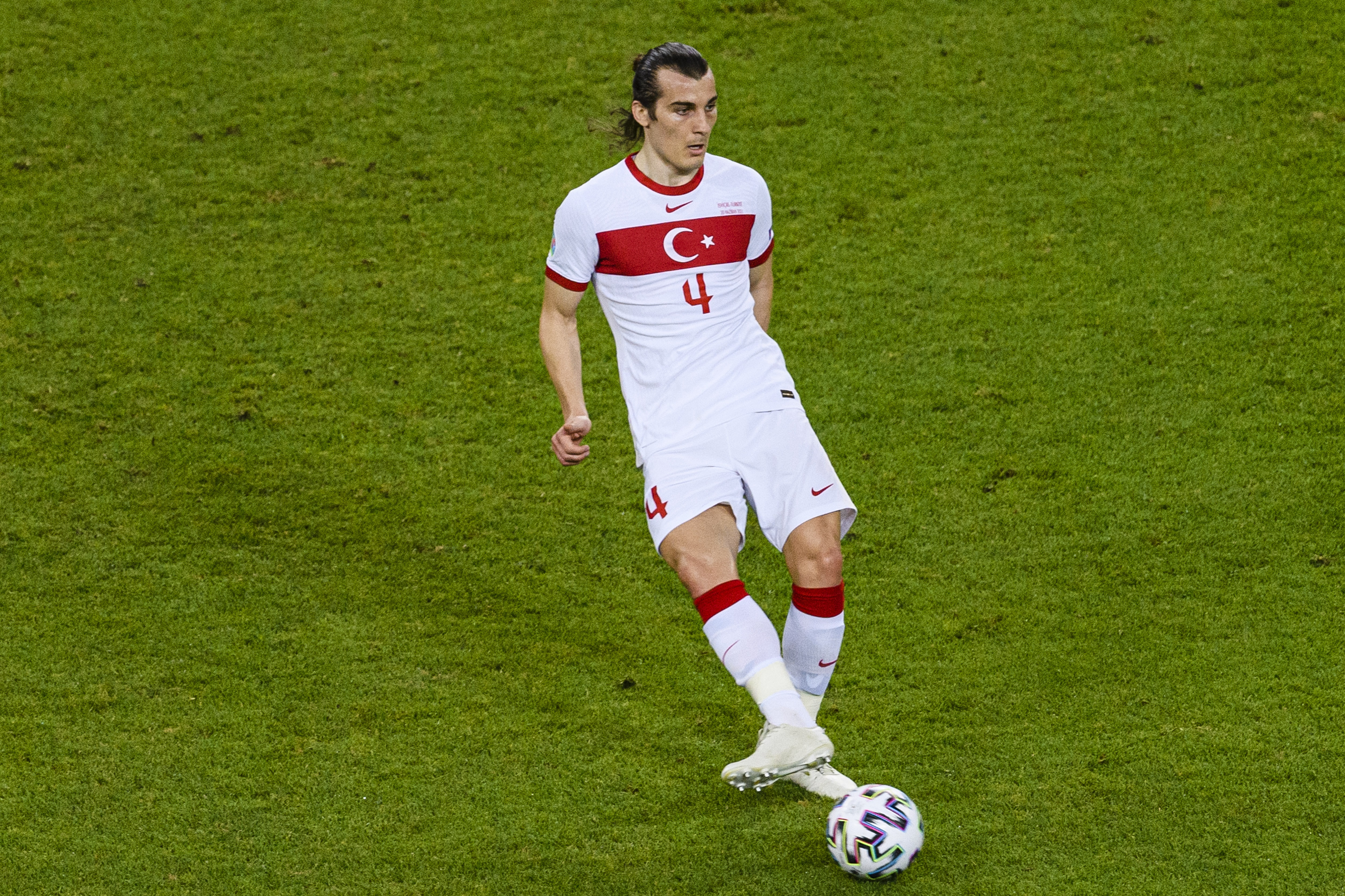 Doi hinh gay that vong tai Euro 2020 anh 5