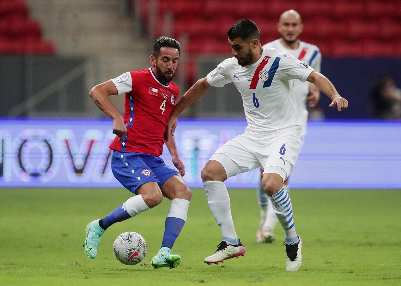 Messi noi bat o doi hinh hay nhat Copa America anh 8