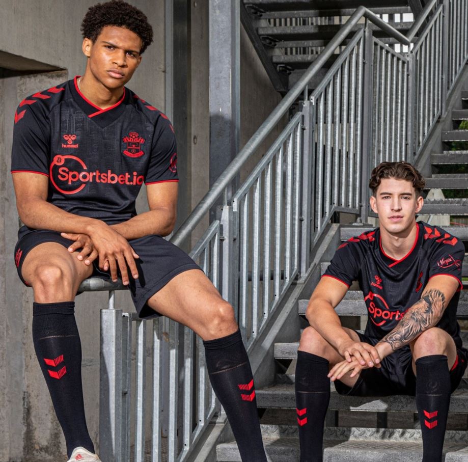 Nhung mau ao dau an tuong vua ra mat anh 9