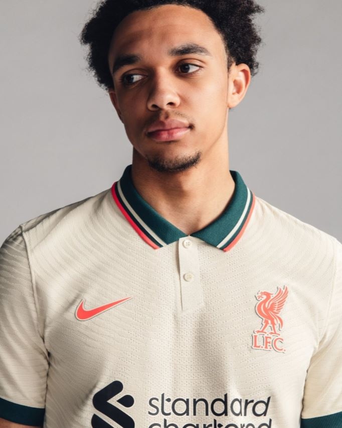 Nhung mau ao dau an tuong vua ra mat anh 5