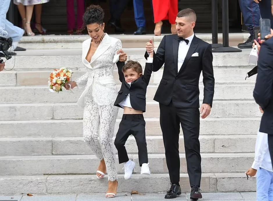 Tien ve Italy ket hon lan thu 2 anh 2