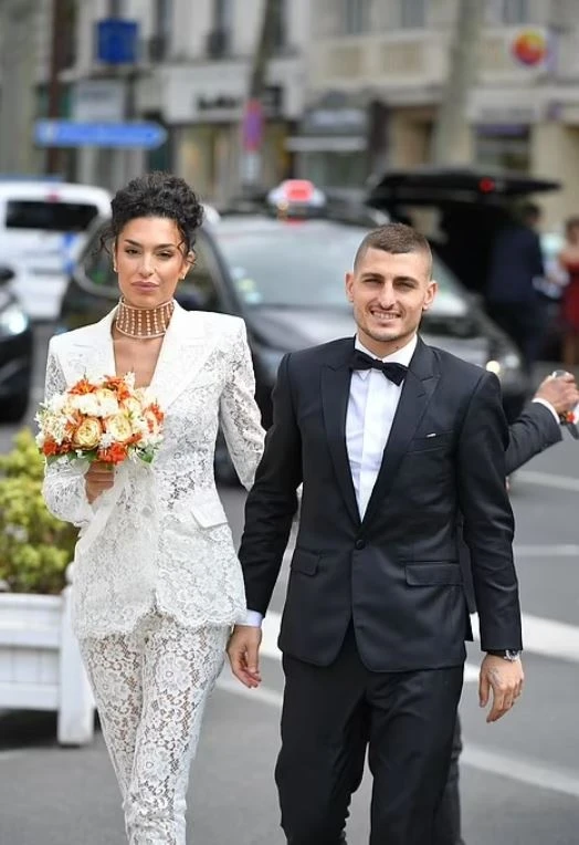 Tien ve Italy ket hon lan thu 2 anh 3