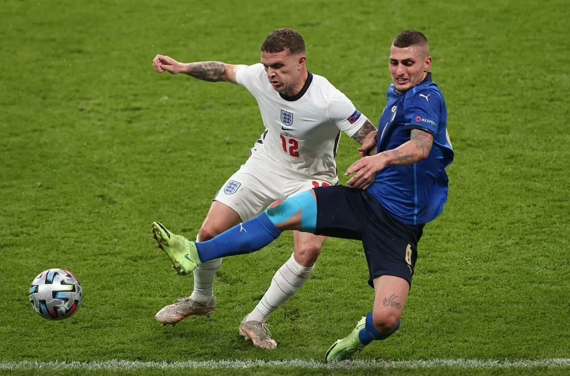 Tien ve Italy ket hon lan thu 2 anh 10