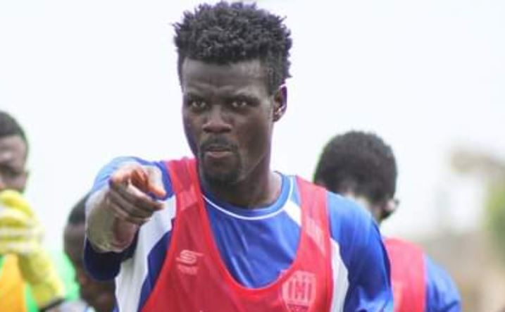 Cau thu pha ke hoach ban do cua dong doi bang 2 pha phan luoi hinh anh