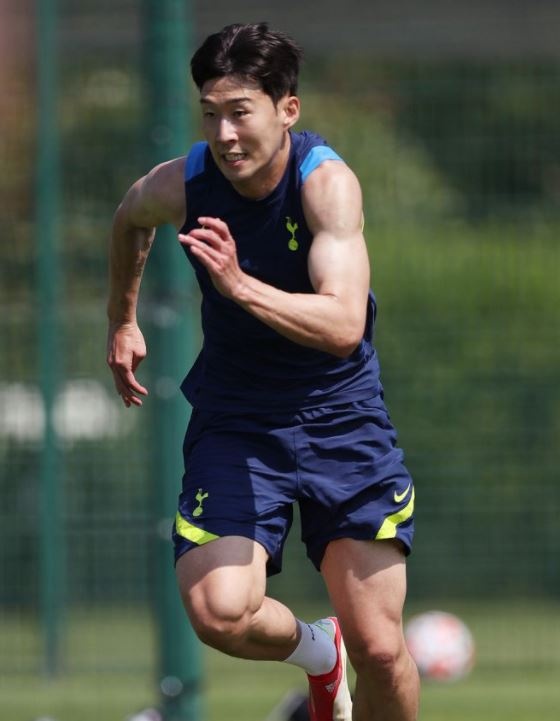 Than hinh vam vo cua Son Heung-min anh 1