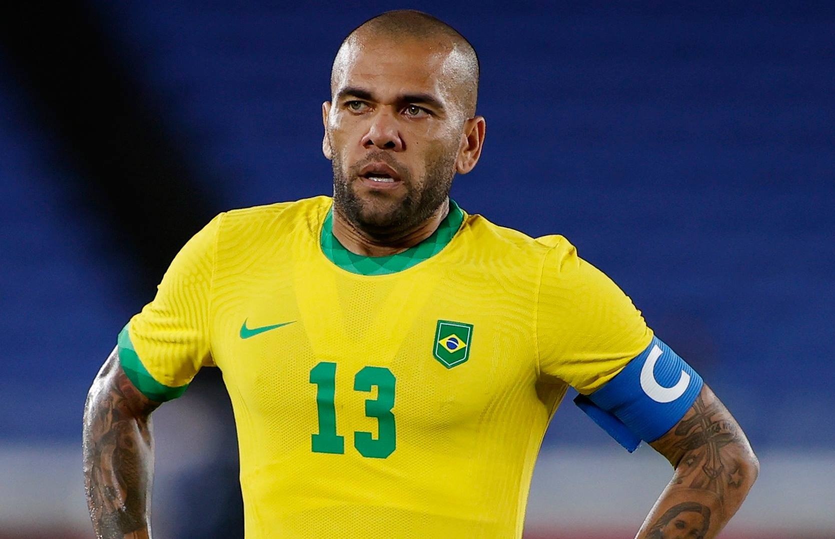 Dani Alves thi dau an tuong o tuoi 38 hinh anh
