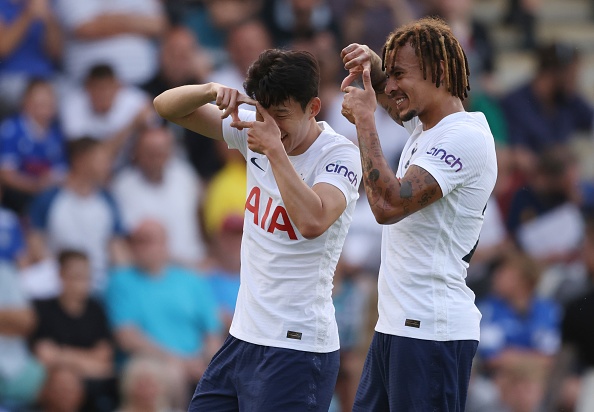 Son toa sang trong tran thang 3-0 cua Tottenham anh 6