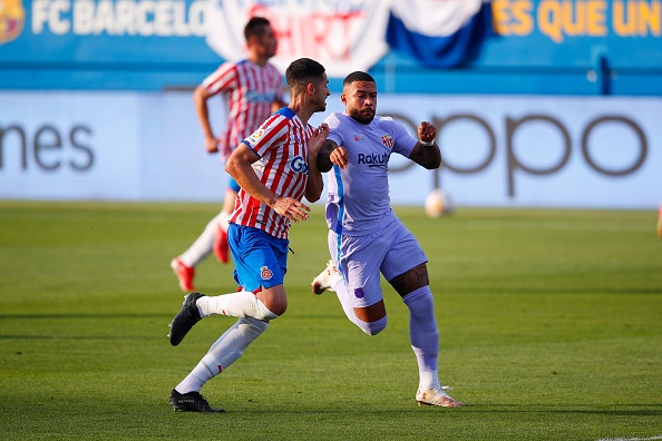 Depay ghi ban trong tran ra mat Barca anh 2