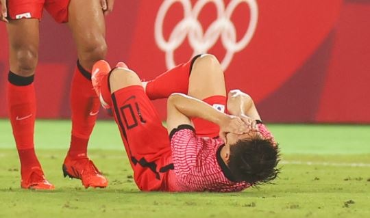 Tien dao Han Quoc khoc sau tran thua o Olympic hinh anh