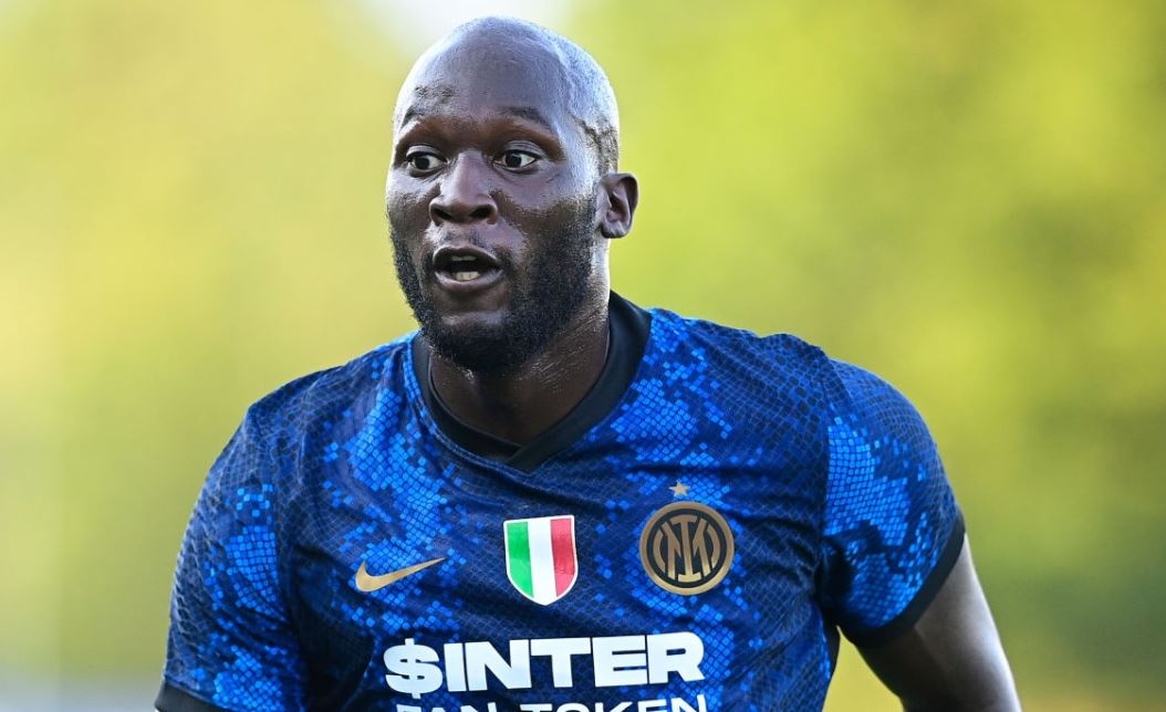 Inter bi trach oan trong vu Lukaku hinh anh