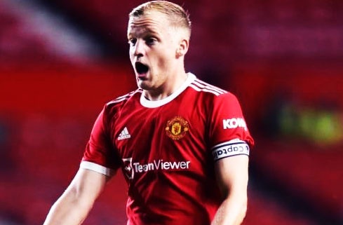 Van de Beek tang co bap sau khoa huan luyen hinh anh