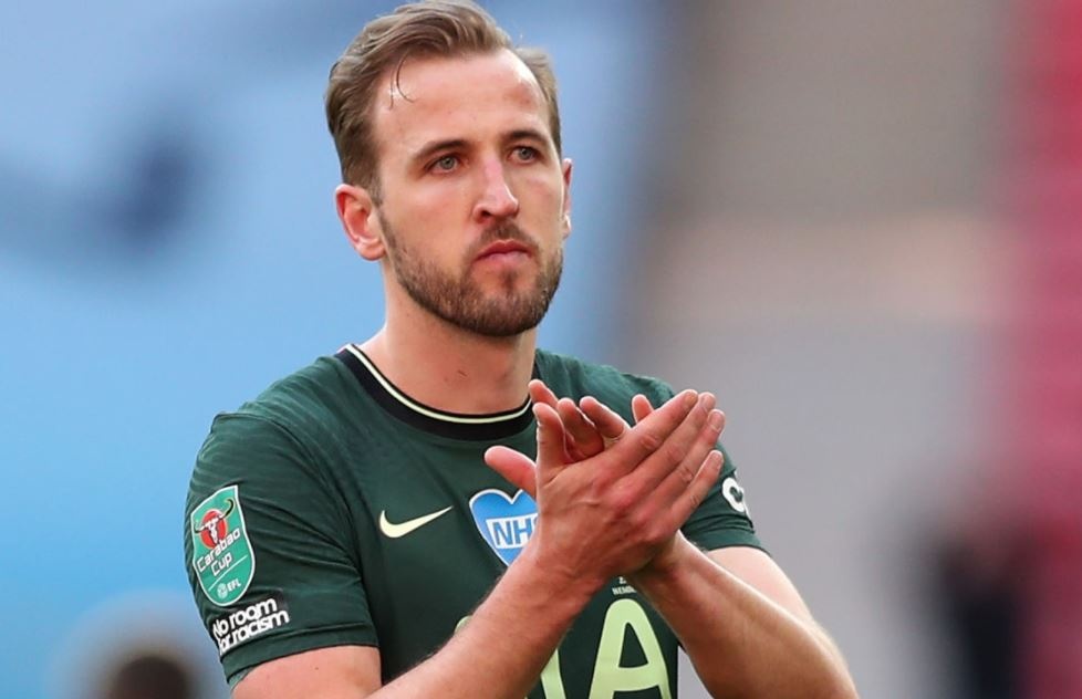 Tottenham se phat Kane vi bo tap hinh anh