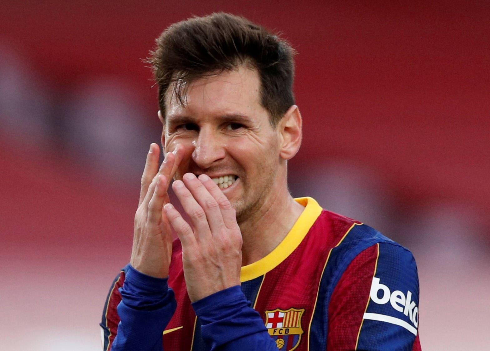 Doi bong dau tien lien he voi Messi hinh anh