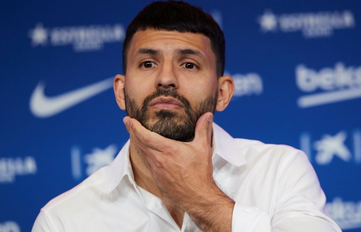 Aguero nghi thi dau dai han hinh anh