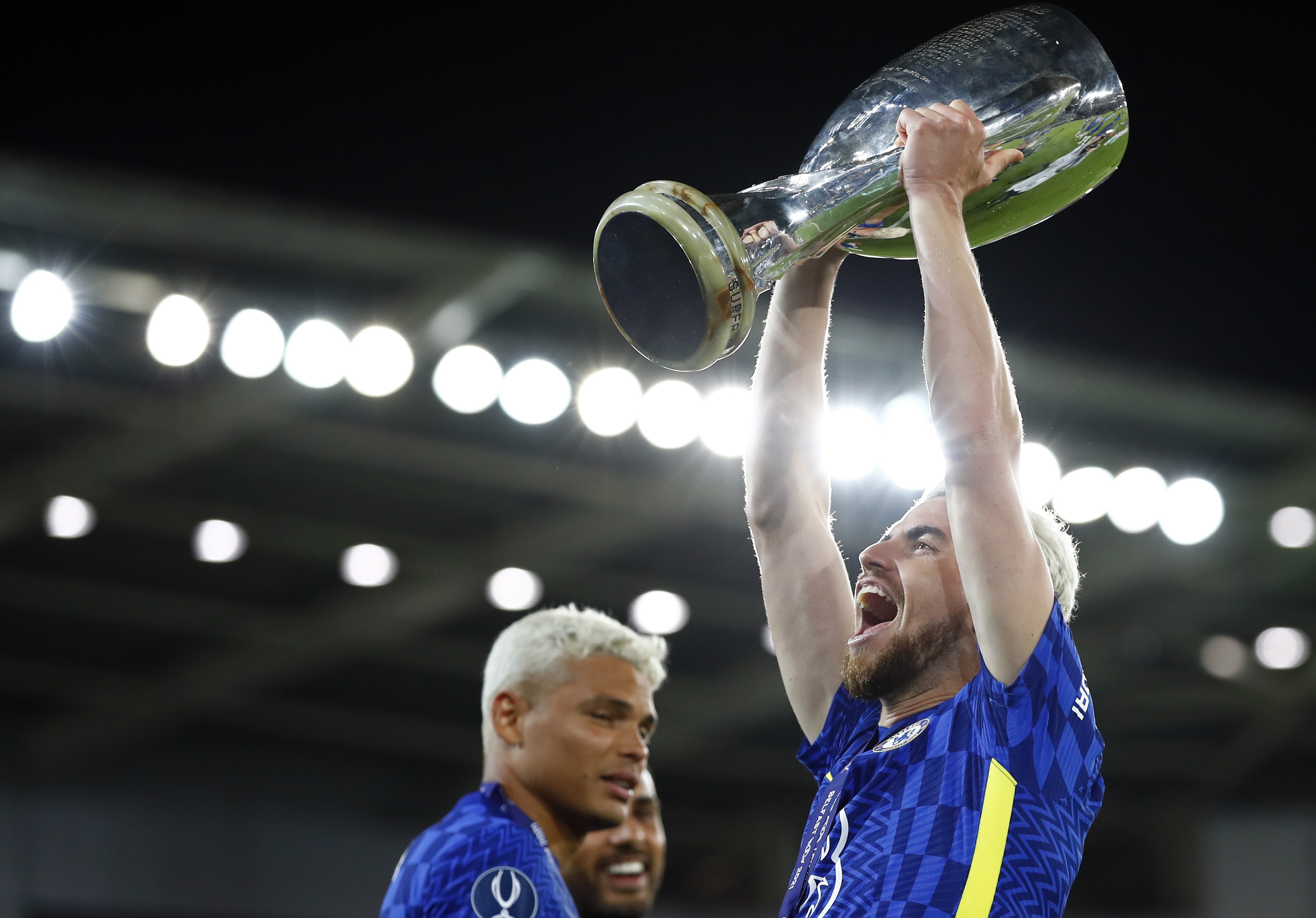 Chelsea gianh sieu cup chau Au anh 6