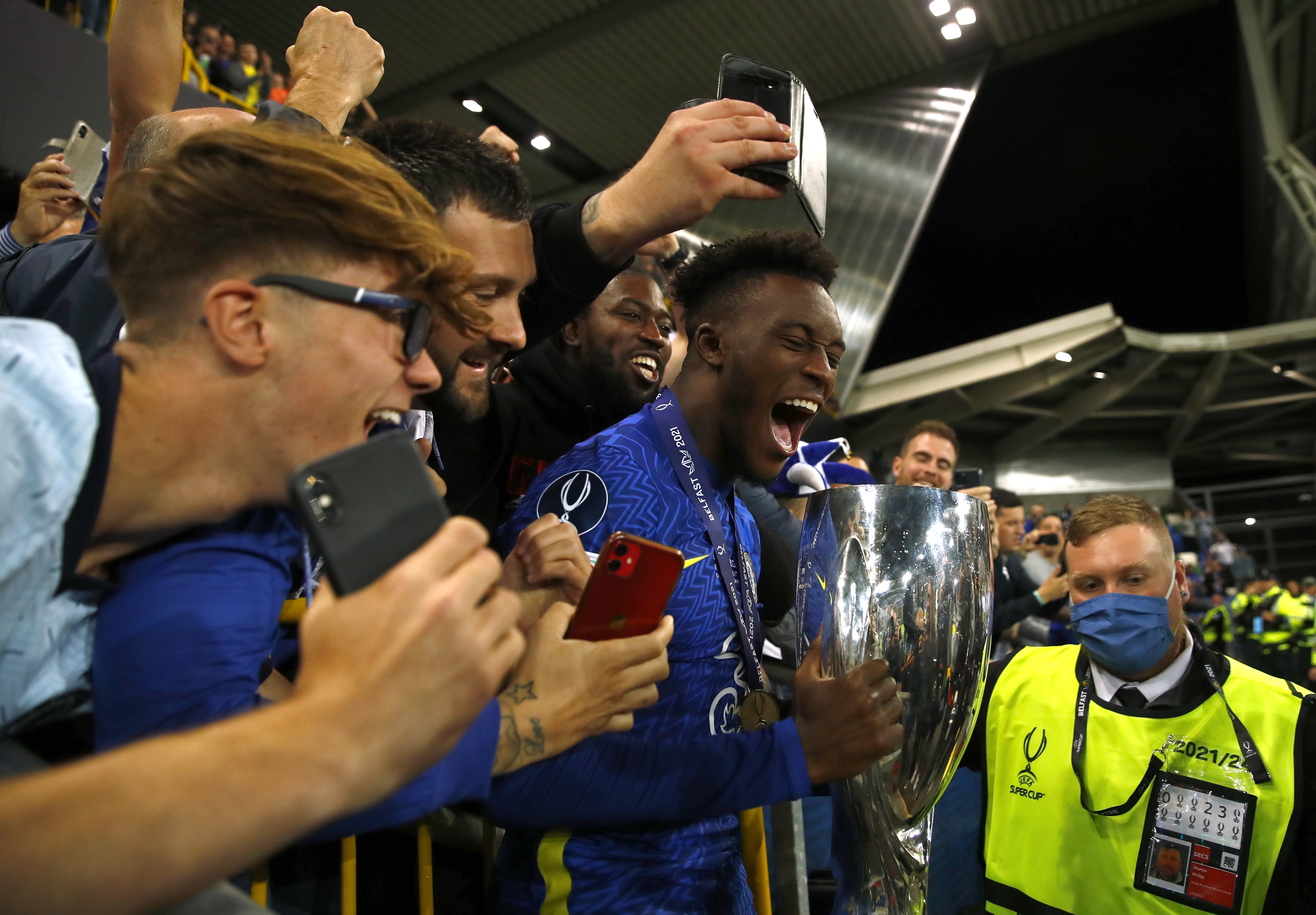 Chelsea gianh sieu cup chau Au anh 9