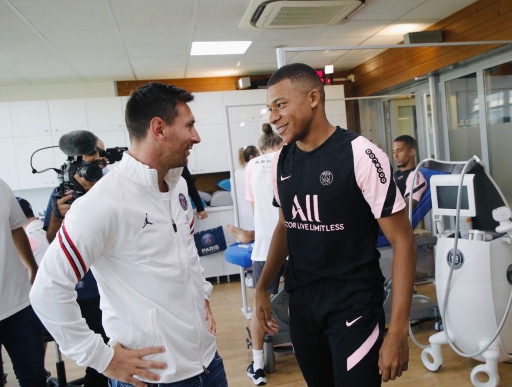 Messi than thiet voi Ramos anh 4