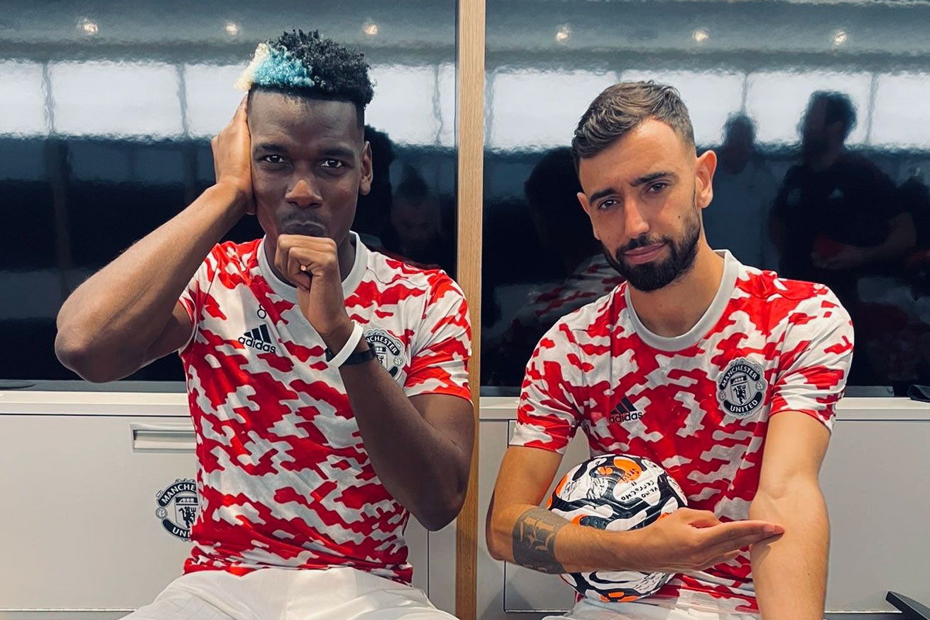 Man bung no cua Pogba va Fernandes hinh anh