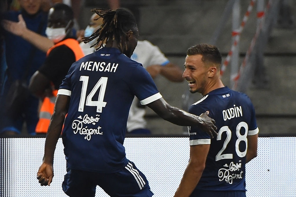 Tien dao Ligue 1 dot quy khi dang thi dau anh 9