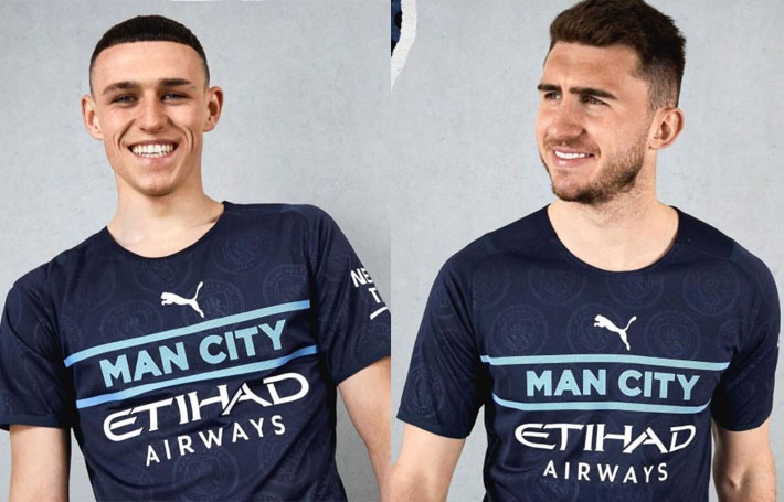 Ao dau thu 3 cua Man City bi che hinh anh