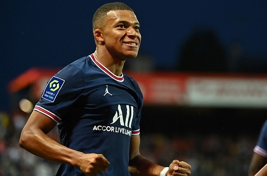 Mbappe ghi ban trong tran thang 4-2 cua PSG hinh anh