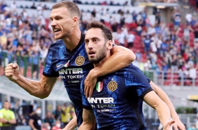 Tan binh toa sang giup Inter thang dam o tran ra quan Serie A hinh anh