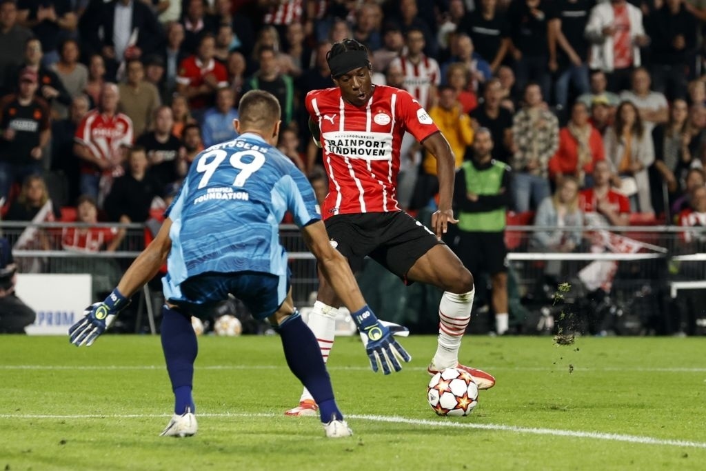 du Champions League anh 6