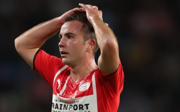 Gotze cung dong doi guc nga o play-off Champions League hinh anh