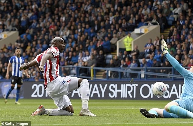 cau thu doi ben do 2 lan trong mot ky chuyen nhuong anh 12