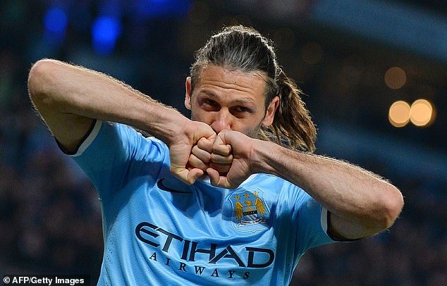 cau thu doi ben do 2 lan trong mot ky chuyen nhuong anh 8