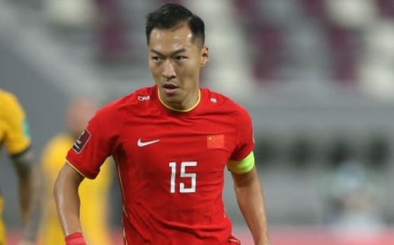 Tuyen Trung Quoc mat doi truong o tran gap Viet Nam hinh anh