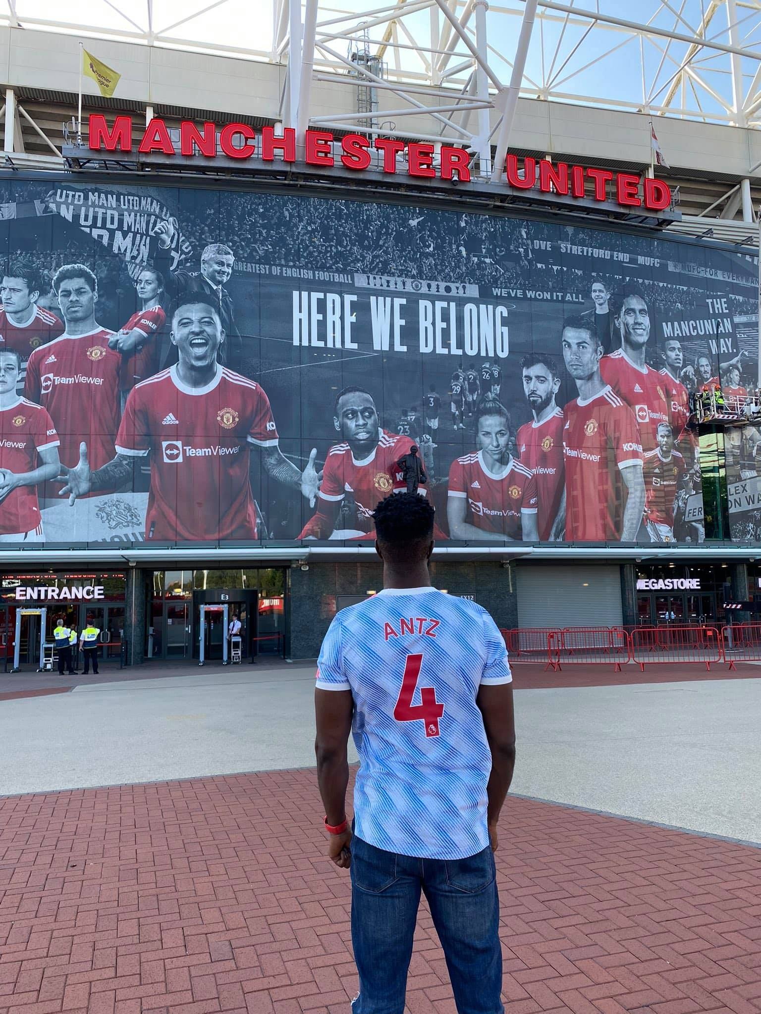 man ra mat cua Ronaldo anh 5