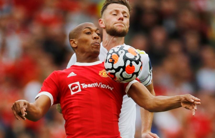 Berbatov chi ten cau thu MU se gap kho vi Ronaldo hinh anh