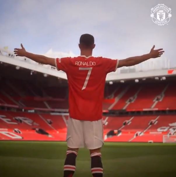 Ronaldo tro lai Old Trafford anh 1