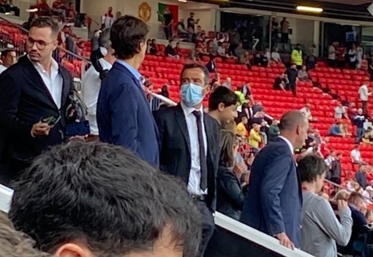 Dan khach VIP chiem nguong man tai xuat cua Ronaldo anh 7