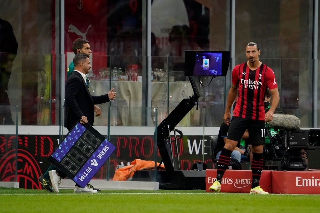 Ibra lap ky luc tai Serie A anh 1