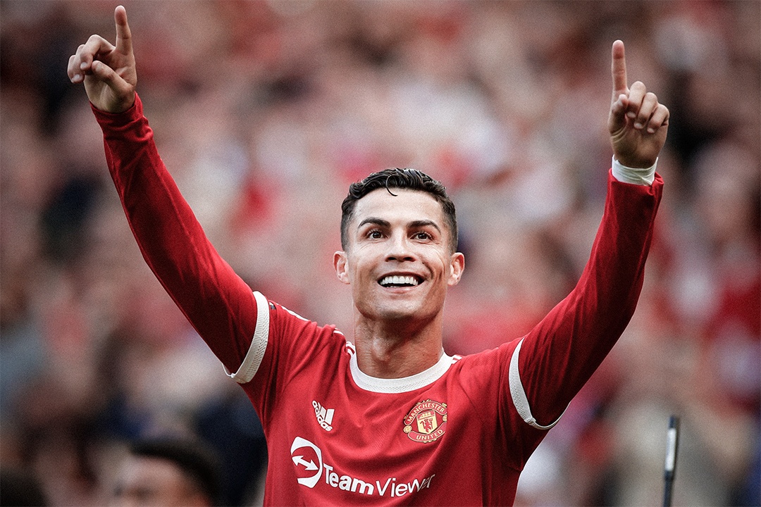 Ronaldo vao doi hinh tieu bieu sau man tai xuat Premier League hinh anh