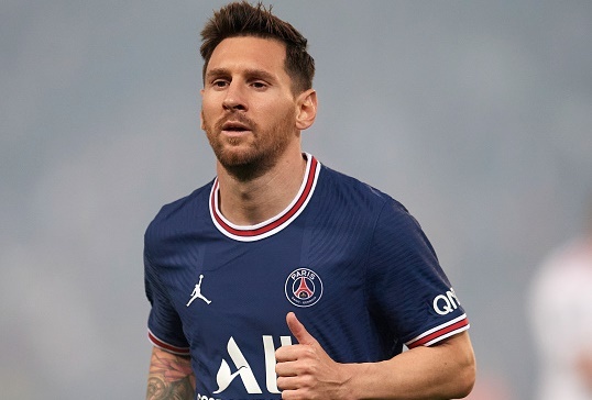 Messi tit ngoi tran thu 3 lien tiep hinh anh