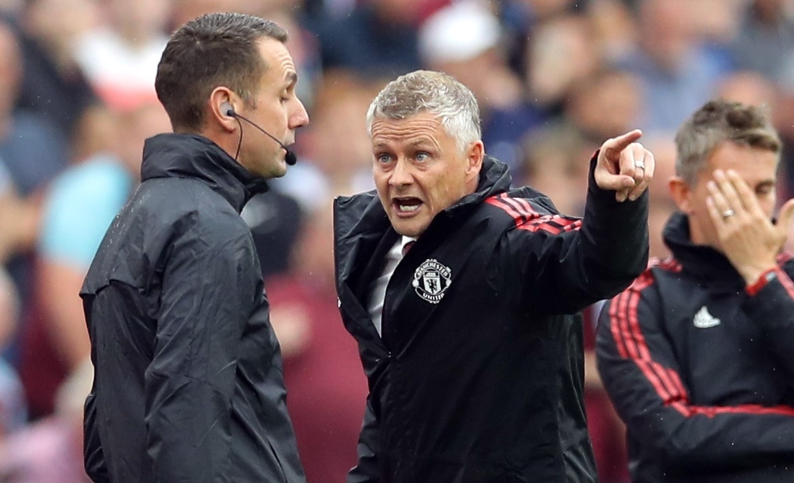 Solskjaer: 'Ban thang cua Aston Villa khong hop le' hinh anh