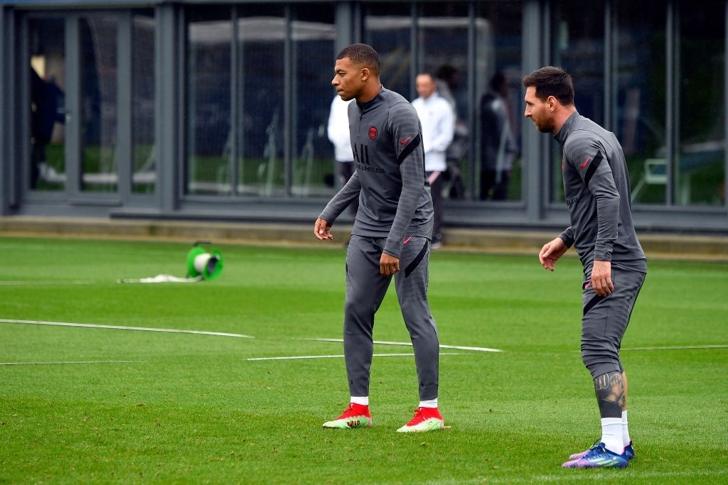 Messi tro lai tap luyen anh 4