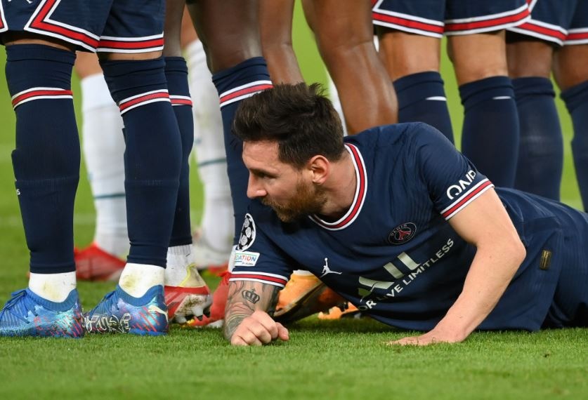 Messi san bang ky luc cua Benzema o Champions League anh 2