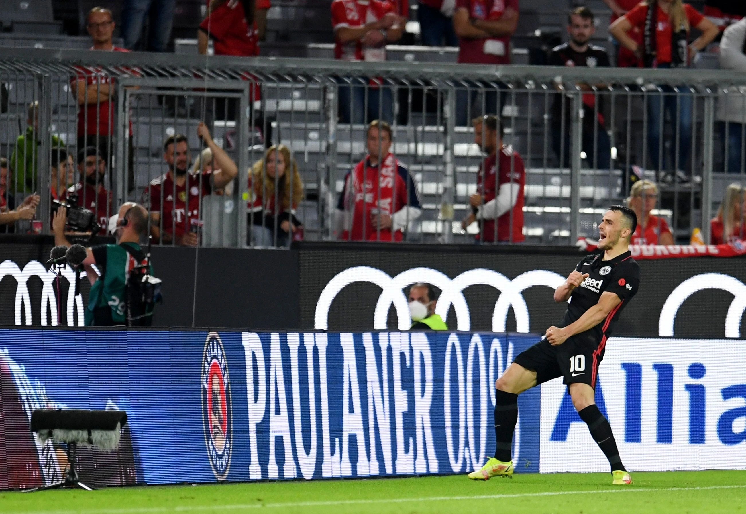 Bayern dau Frankfurt anh 6