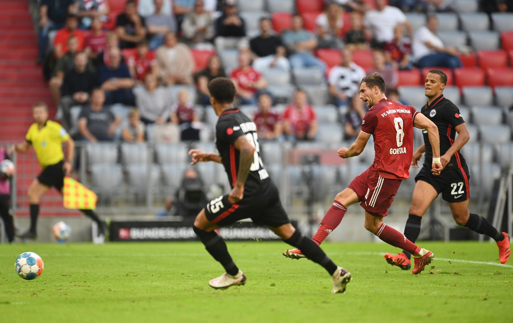 Bayern dau Frankfurt anh 3