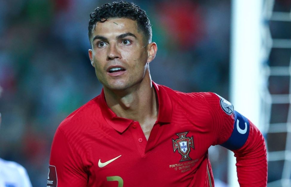 Ronaldo tao them ky luc o cap tuyen quoc gia hinh anh