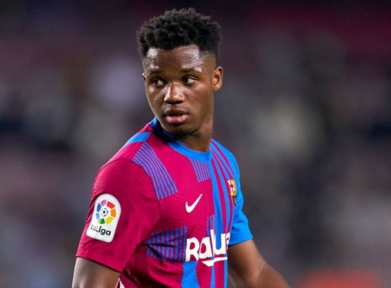 Fati toa sang giup Barca thang nguoc Valencia hinh anh