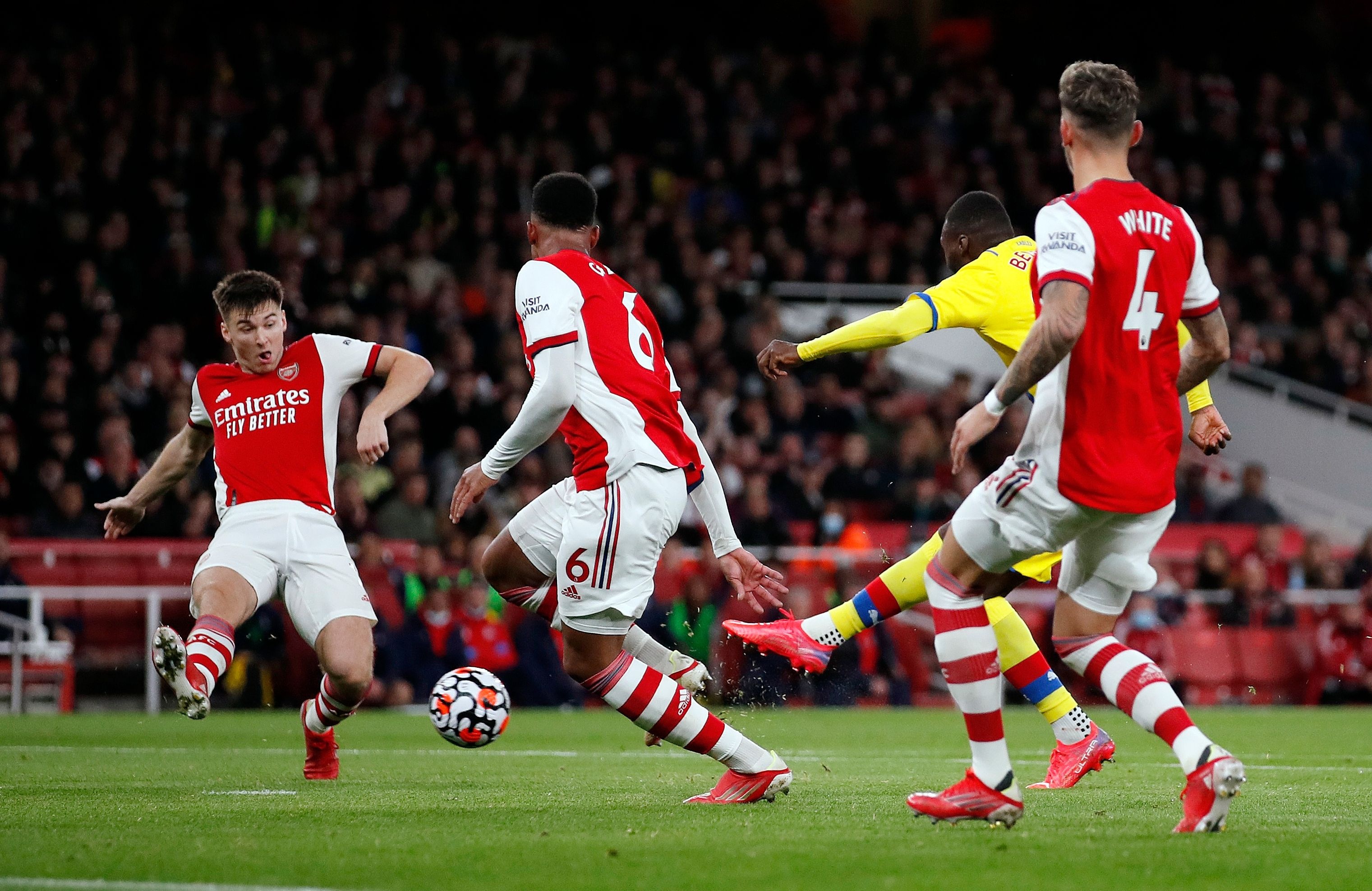 Arsenal dau Crystal Palace anh 5