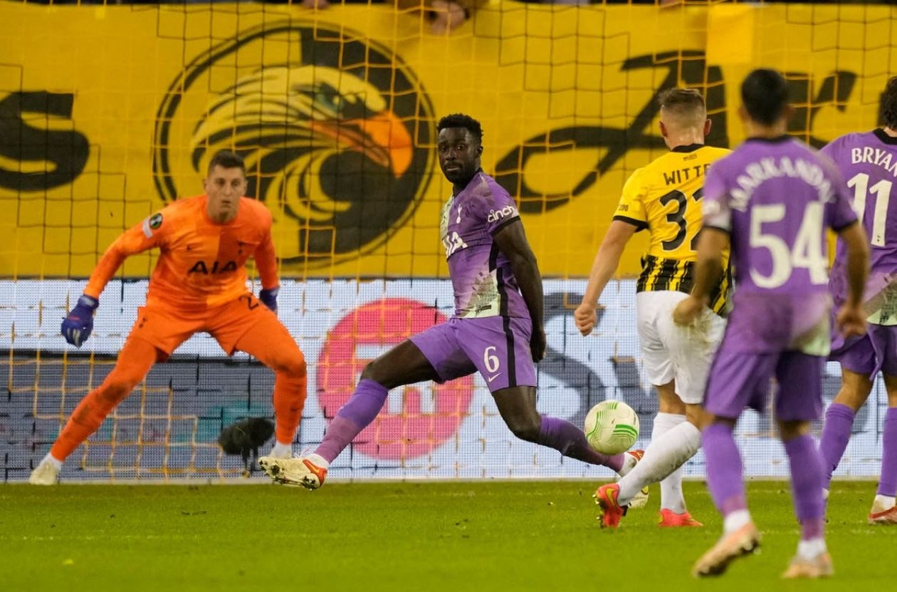 Spurs dau Vitesse anh 5